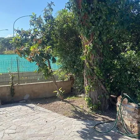 Monolocale Con Giardino * San Giovanni (Nuoro)