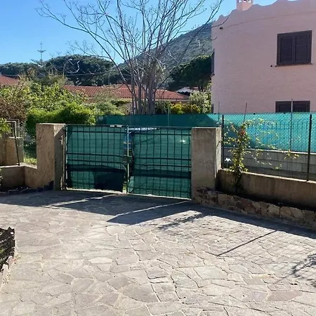Monolocale Con Giardino San Giovanni (Nuoro)