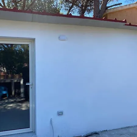 Appartamento Monolocale Con Giardino
